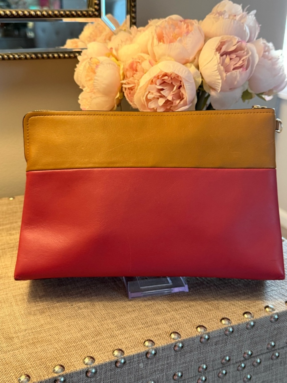 Coach Two-Tone Leather EUC Wristlet Pouch in Hot Pink and Tan - Picture 3 of 8